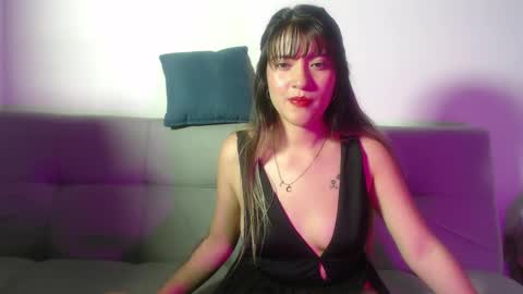 Hanna  online show from April 22, 12:02 am