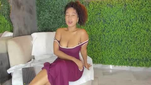 Hanna online show from December 19, 4:03 pm