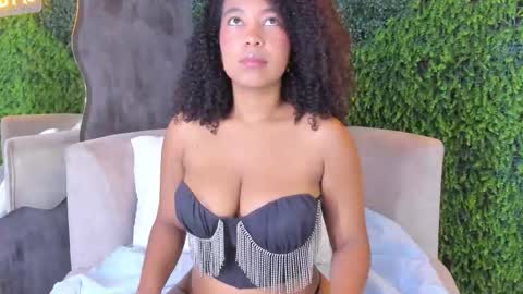 Hanna online show from December 21, 2:24 pm