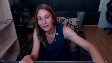 hanna_ha online show from July 15, 7:41 pm