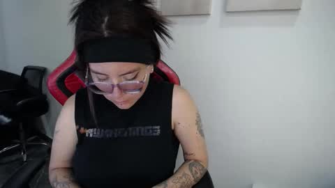 mara online show from March 14, 9:20 pm