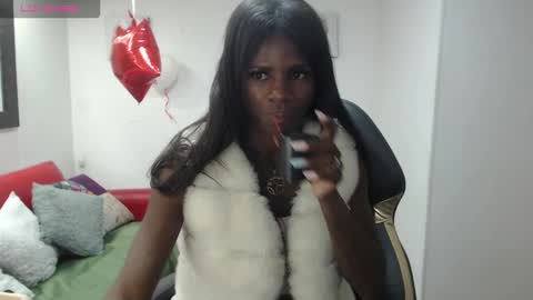 hanna_lamber online show from March 17, 11:13 am