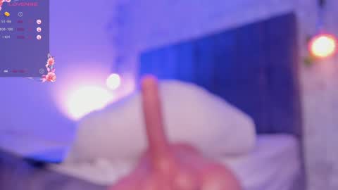 Hanna Lee online show from December 2, 3:47 pm