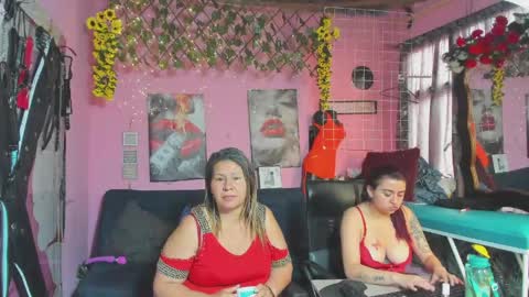 Snapshot of hanna_mature01 chatting on May 23, 1:48 pm Hanna online show from May 23, 1:48 pm