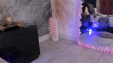 Hanna  online show from May 15, 11:56 pm