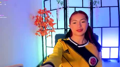 Snapshot of hanna_naoo_ chatting on June 17, 8:43 pm Hanna online show from June 17, 8:43 pm