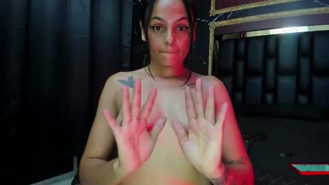 Snapshot of hanna_slut chatting on January 8, 5:37 am EVA online show from January 8, 5:37 am