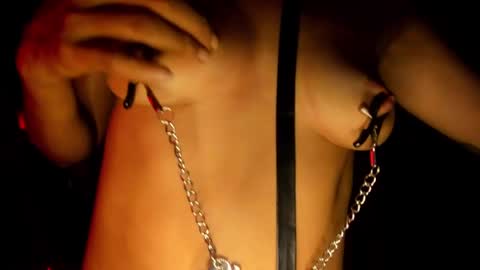 Snapshot of hanna_slut chatting on February 19, 1:08 am EVA online show from February 19, 1:08 am