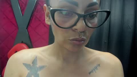 Snapshot of hanna_slut chatting on March 4, 4:38 am EVA online show from March 4, 4:38 am