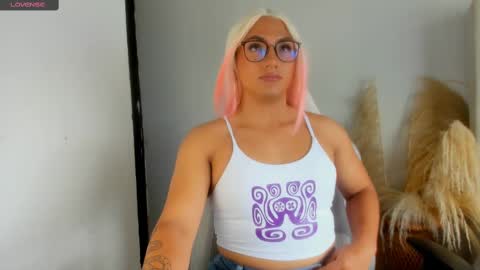 Hanna Capicorn online show from March 2, 3:59 pm