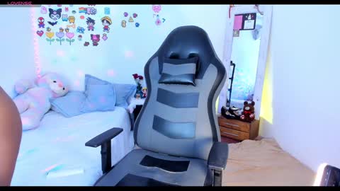 Snapshot of hanna_weist1 chatting on January 29, 6:01 am Akane Tendo online show from January 29, 6:01 am