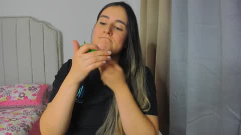 Hanna online show from April 9, 1:27 am