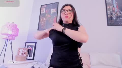 Snapshot of hannaasweet chatting on May 20, 10:27 pm Hannaa online show from May 20, 10:27 pm