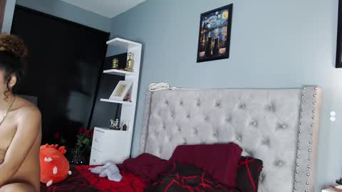 Snapshot of hannachris chatting on March 7, 5:08 am Hanna online show from March 7, 5:08 am