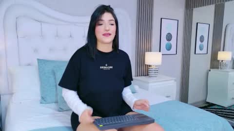 HannaDawsons online show from January 16, 6:45 pm