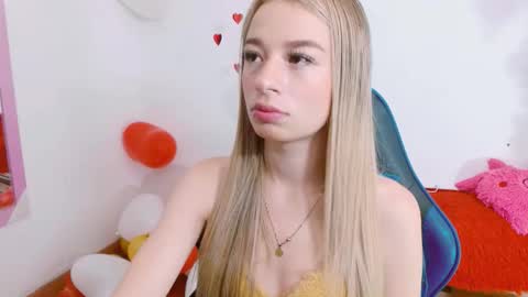 Hannah 027 online show from September 14, 12:37 pm