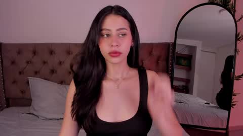 Hannah online show from February 25, 11:11 pm