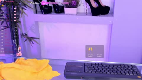 HANNAH HOWELL online show from January 24, 3:02 pm