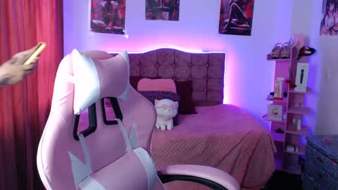 hannah_swet online show from February 25, 8:30 pm