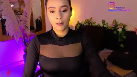 Snapshot of hannah_williams1 chatting on December 4, 9:23 pm Hannah Williams online show from December 4, 9:23 pm