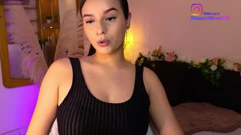 Snapshot of hannah_williams1 chatting on December 16, 9:31 pm Hannah Williams online show from December 16, 9:31 pm