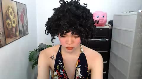 HANNAH online show from April 28, 1:04 am