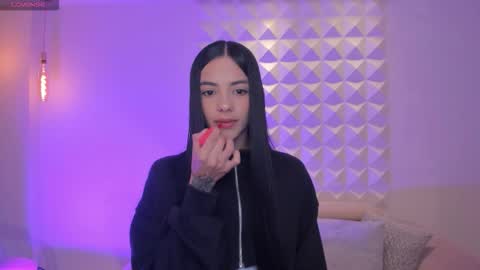 Snapshot of hannahjamesx chatting on November 16, 5:07 pm HANNAH J online show from November 16, 5:07 pm