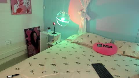 Hannah online show from October 28, 11:58 am