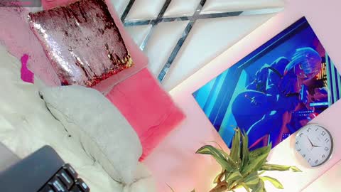 hannahsmit_ online show from December 22, 4:17 am