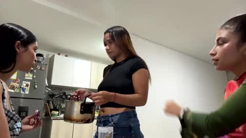 hannakoff online show from September 24, 12:47 am