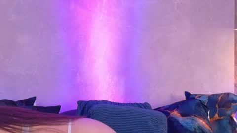 hannaprada1 online show from April 2, 11:30 am