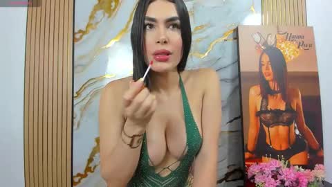 hannaroosseee online show from April 15, 4:58 pm