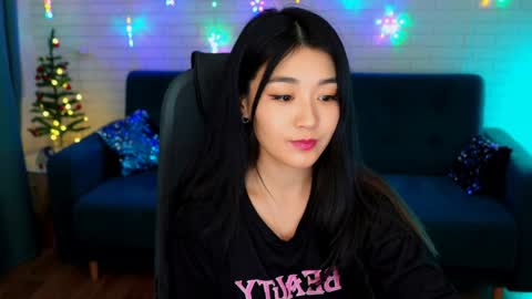 hannarosie online show from December 18, 6:25 pm