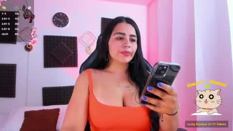 Snapshot of hannarusso chatting on November 5, 9:48 pm Hanna online show from November 5, 9:48 pm