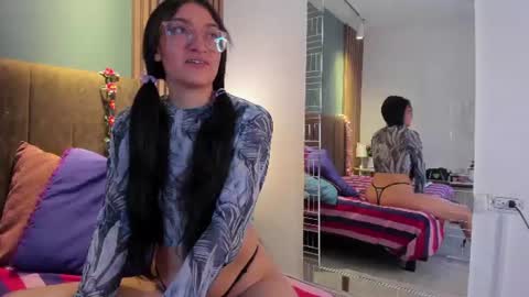 Snapshot of hannawen_ chatting on July 10, 4:17 am hannawen_ online show from July 10, 4:17 am