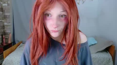 Snapshot of hannaxo1 chatting on June 24, 1:04 am Hannah online show from June 24, 1:04 am