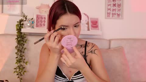 Snapshot of hanni_dulce chatting on April 22, 12:28 pm Yumii online show from April 22, 12:28 pm