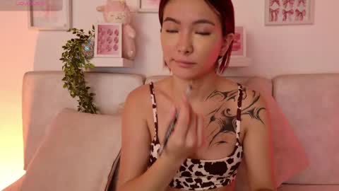 Snapshot of hanni_dulce chatting on April 25, 12:19 pm Yumii online show from April 25, 12:19 pm