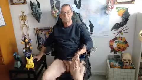 charly online show from October 15, 11:43 am