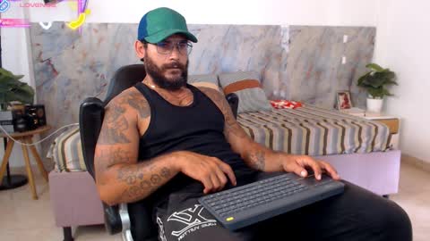 hanz_col online show from April 4, 1:30 pm