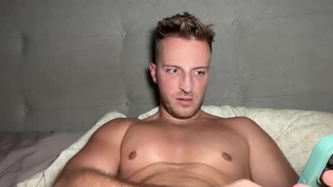 Snapshot of hanzlagerfelt chatting on October 15, 11:16 pm hanzlagerfelt online show from October 15, 11:16 pm