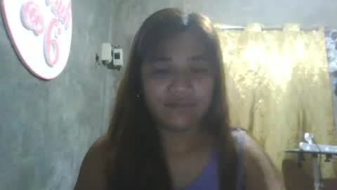 Snapshot of happy00725310 chatting on December 16, 10:04 pm happy00725310 online show from December 16, 10:04 pm