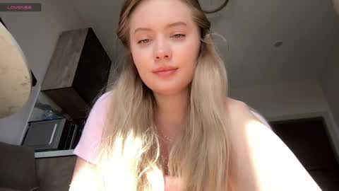 happy__fam online show from May 27, 1:46 am