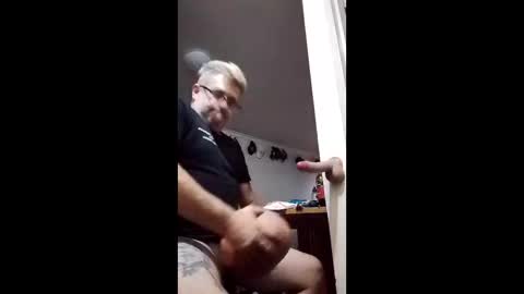 happydick69a online show from January 31, 8:18 pm