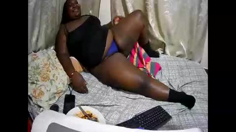 happysonia online show from March 5, 12:45 pm