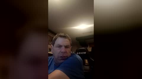 happytoshow42452 online show from August 3, 3:38 am