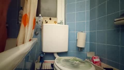 Snapshot of hard213213 chatting on November 17, 5:46 am hard213213 online show from November 17, 5:46 am