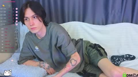 Mark online show from April 4, 11:46 pm