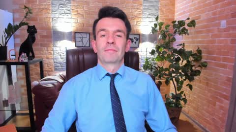 Snapshot of hard_and_juici chatting on January 16, 2:51 pm Steve online show from January 16, 2:51 pm