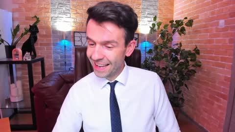 Snapshot of hard_and_juici chatting on January 23, 5:21 pm Steve online show from January 23, 5:21 pm